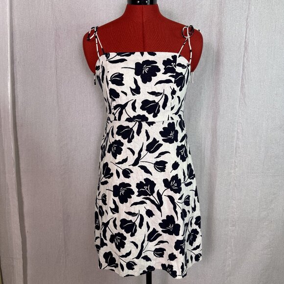 Old Navy Dresses & Skirts - Old Navy Womens Linen Blend Cami Dress white Navy Floral Smocked Back XS E434